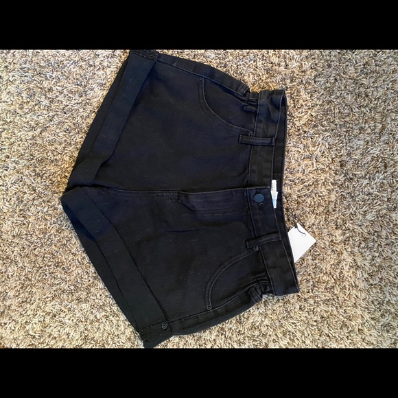Dance & Marvel high waisted Black jean shorts - Picture 1 of 3